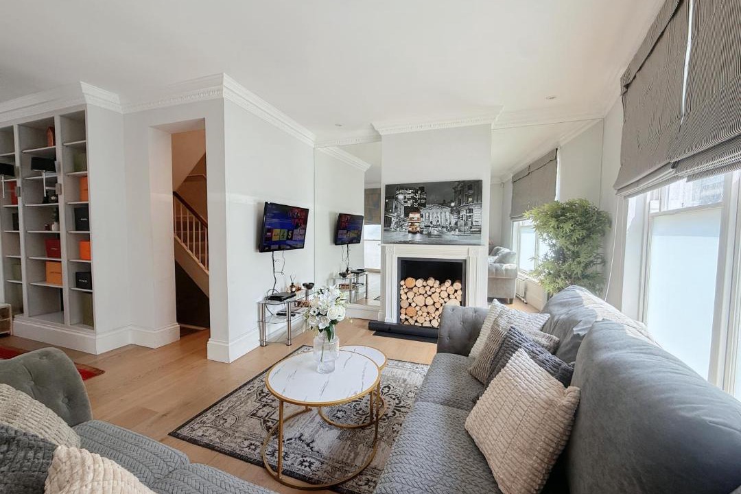 Photo of Livingroom in Churchill