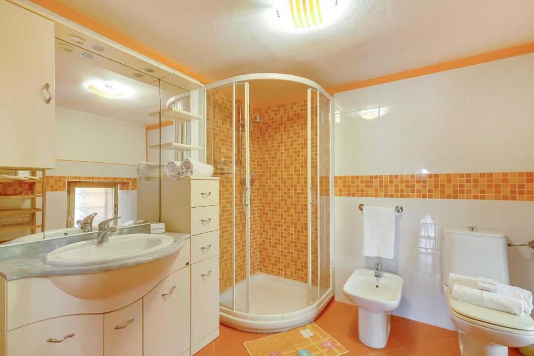 Photo of Bathroom in Pella