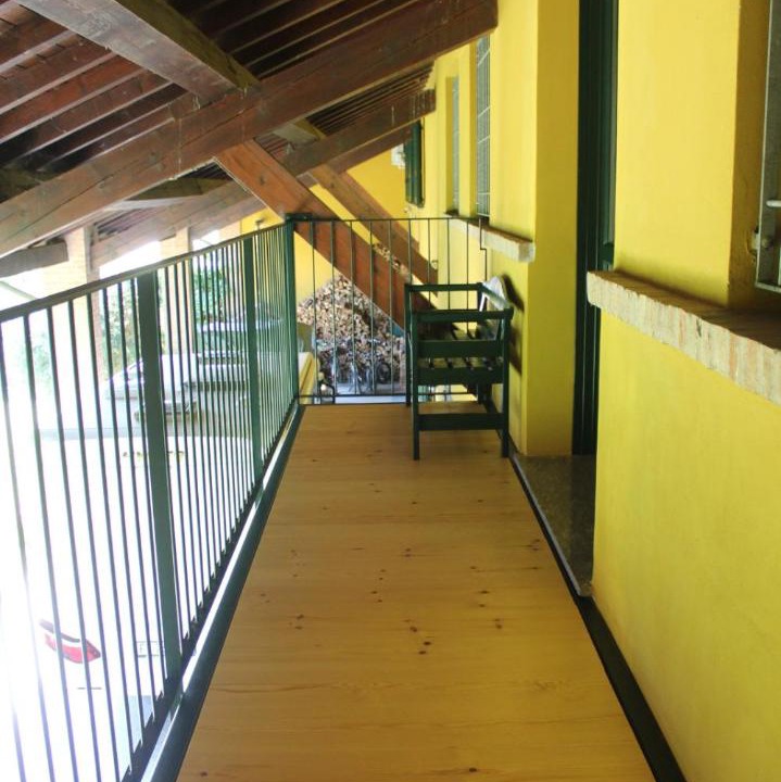 Photo of Patio Balcony in Crema