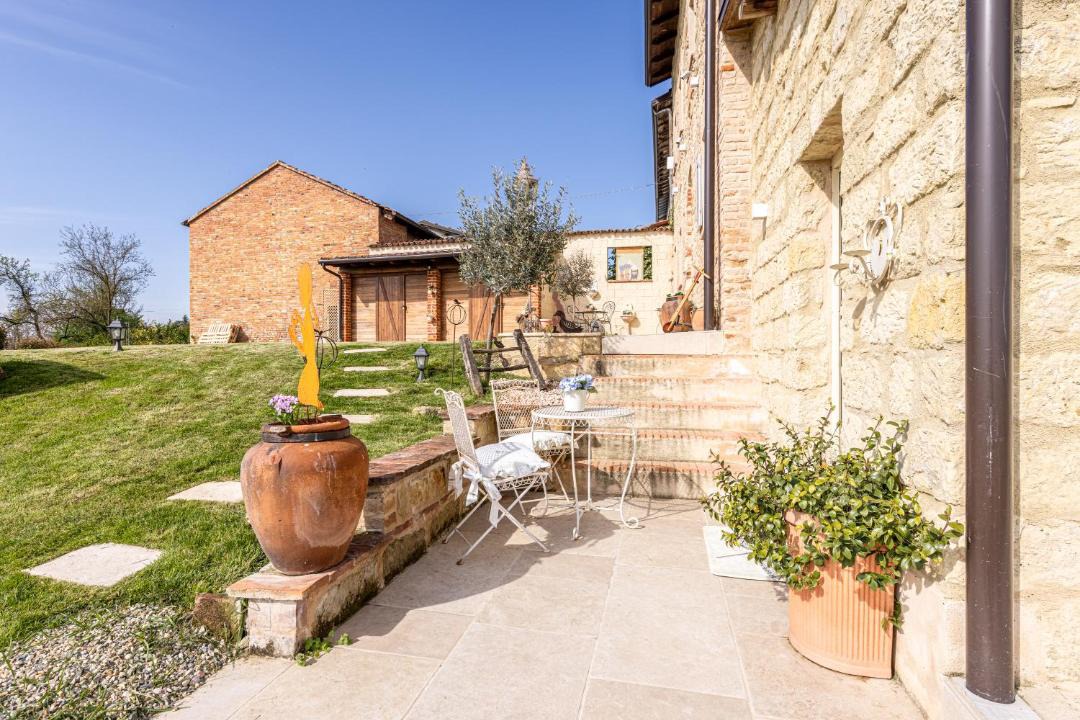 Photo of Others in Vignale Monferrato