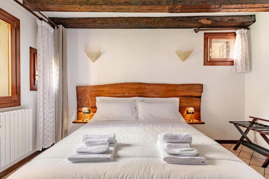 Photo of Bedroom in Longa
