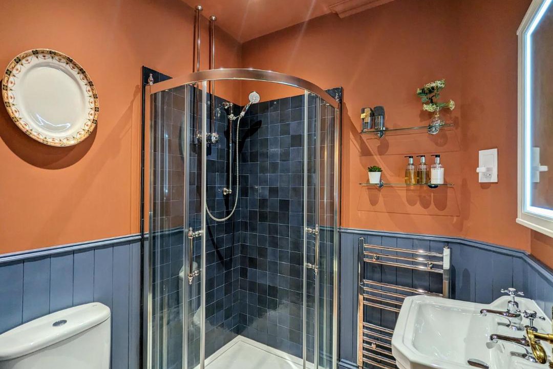 Photo of Bathroom in Crynant