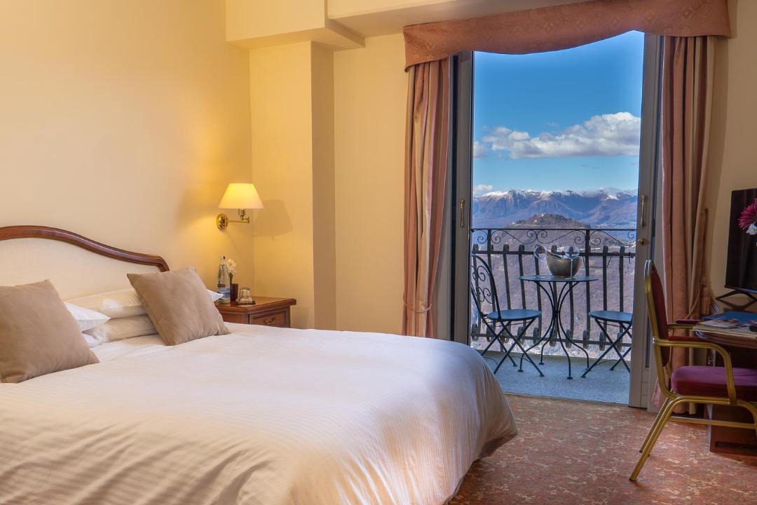 Photo of Bedroom in Lanzo d'Intelvi