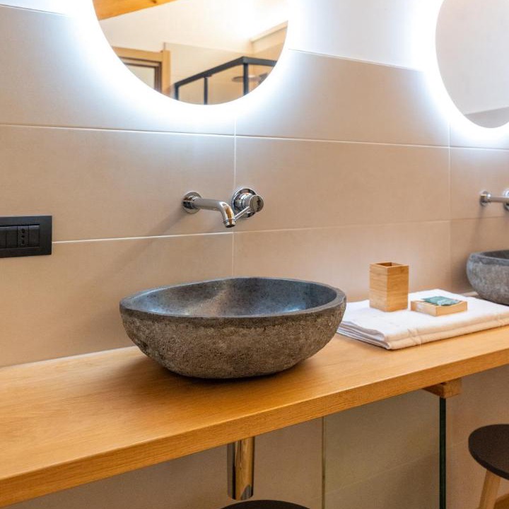 Photo of Bathroom in Temu