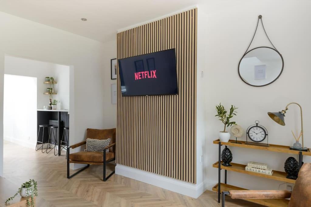 Photo of Livingroom in Queens Quarter