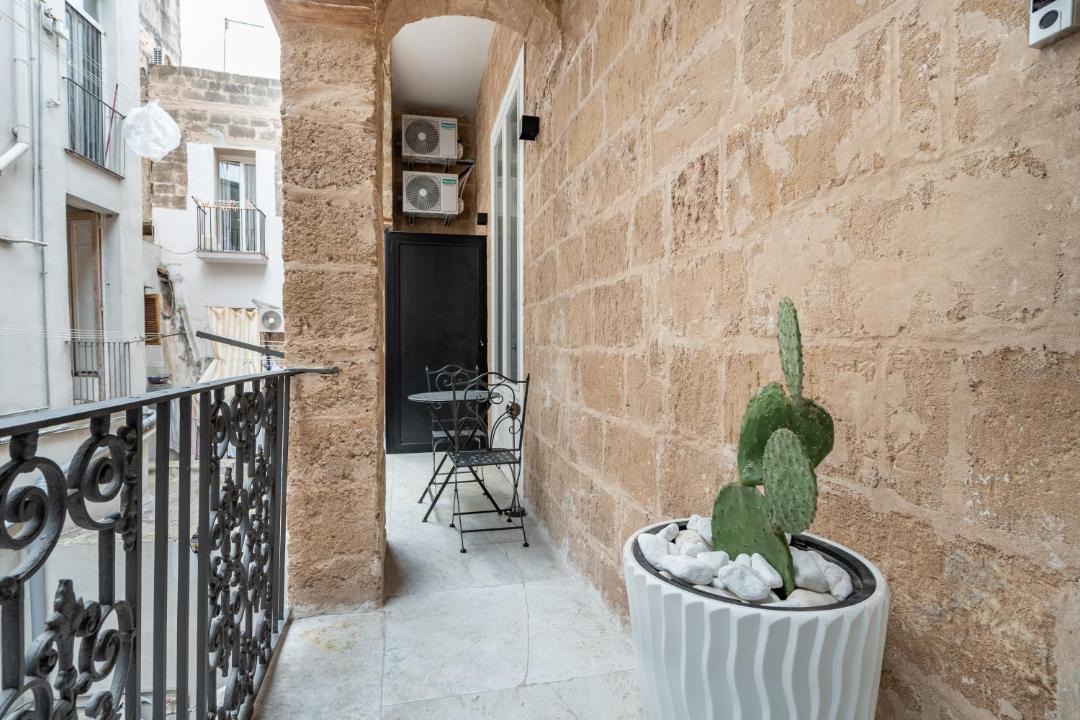 Photo of Patio Balcony in Isola del Borgo Antico