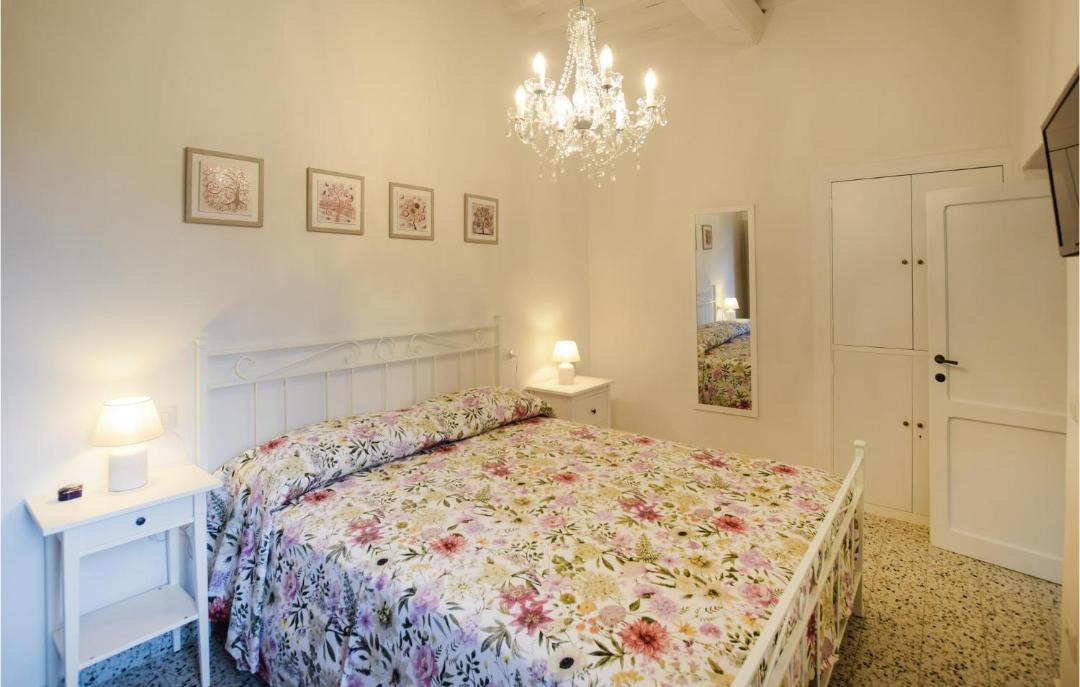 Photo of Bedroom in Montelovesco