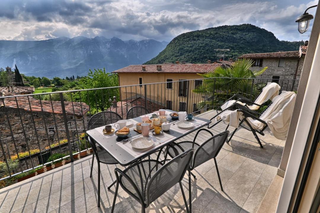 Photo of Patio Balcony in Prabione