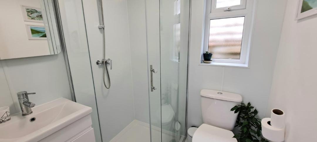 Photo of Bathroom in Etchinghill
