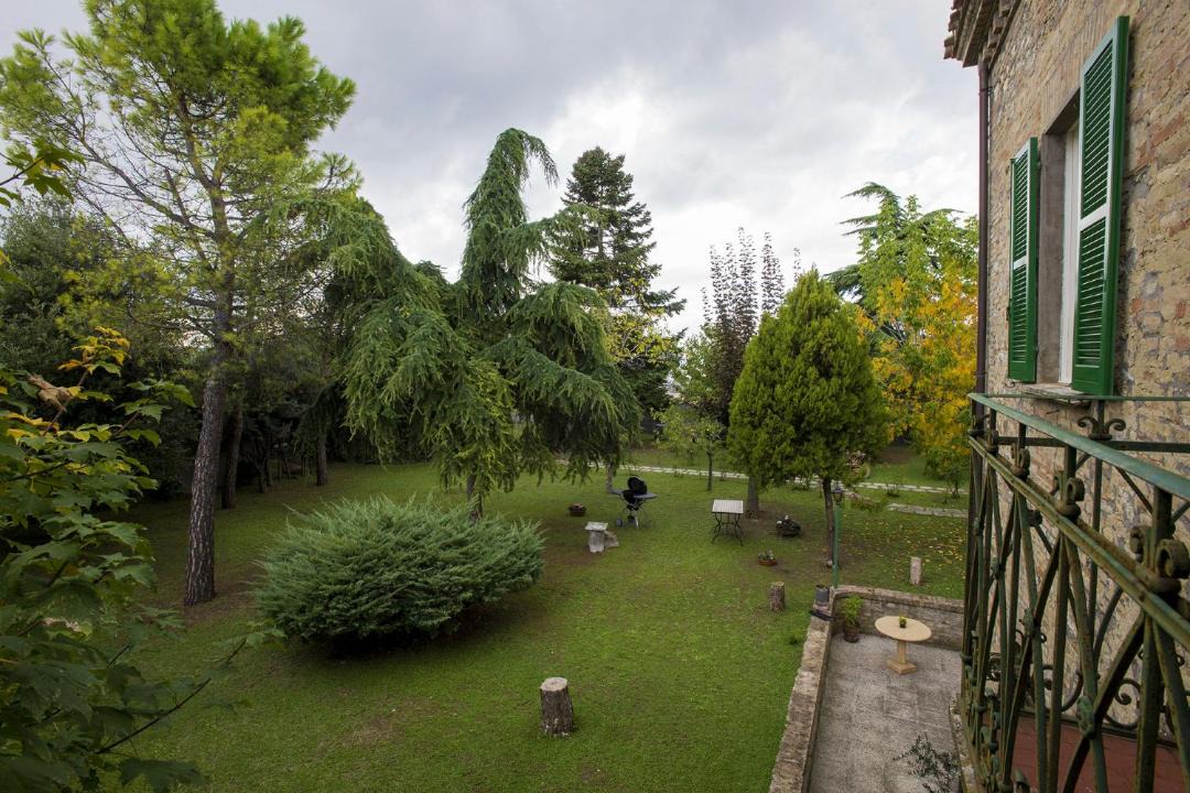 Photo of Others in Atri