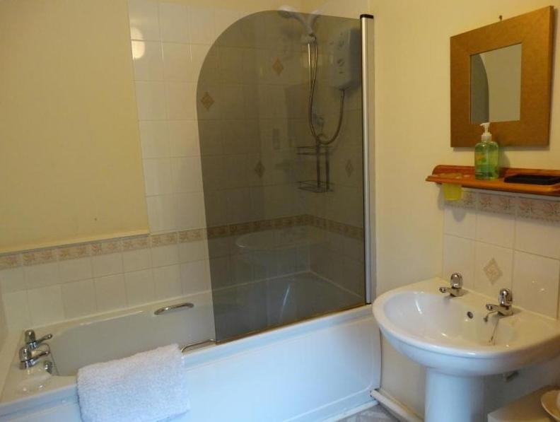 Photo of Bathroom in Hunspow