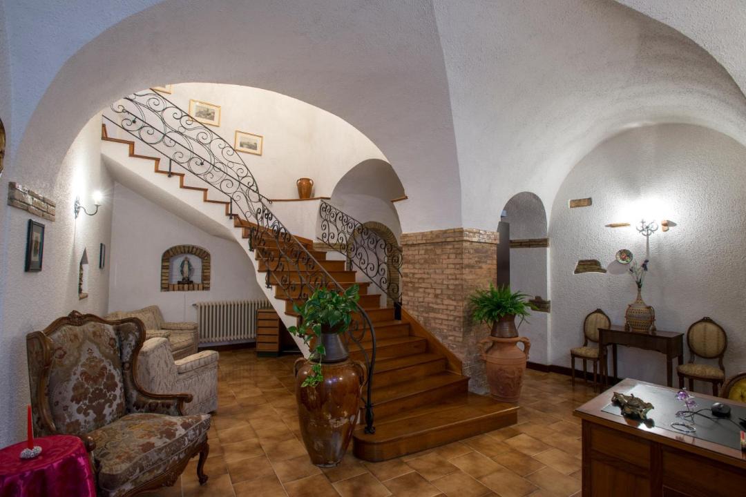 Photo of Livingroom in Atri