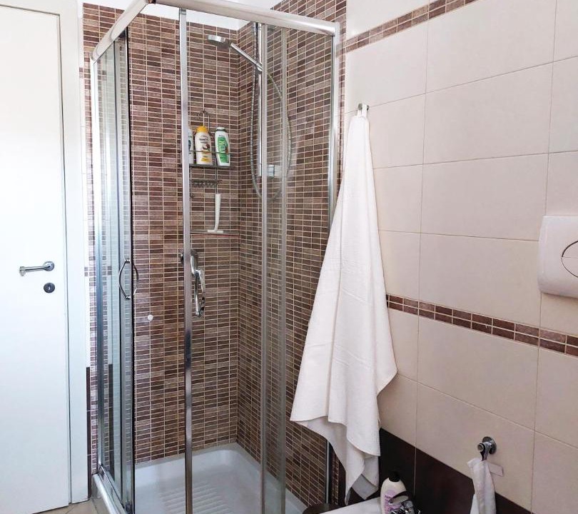 Photo of Bathroom in Crema