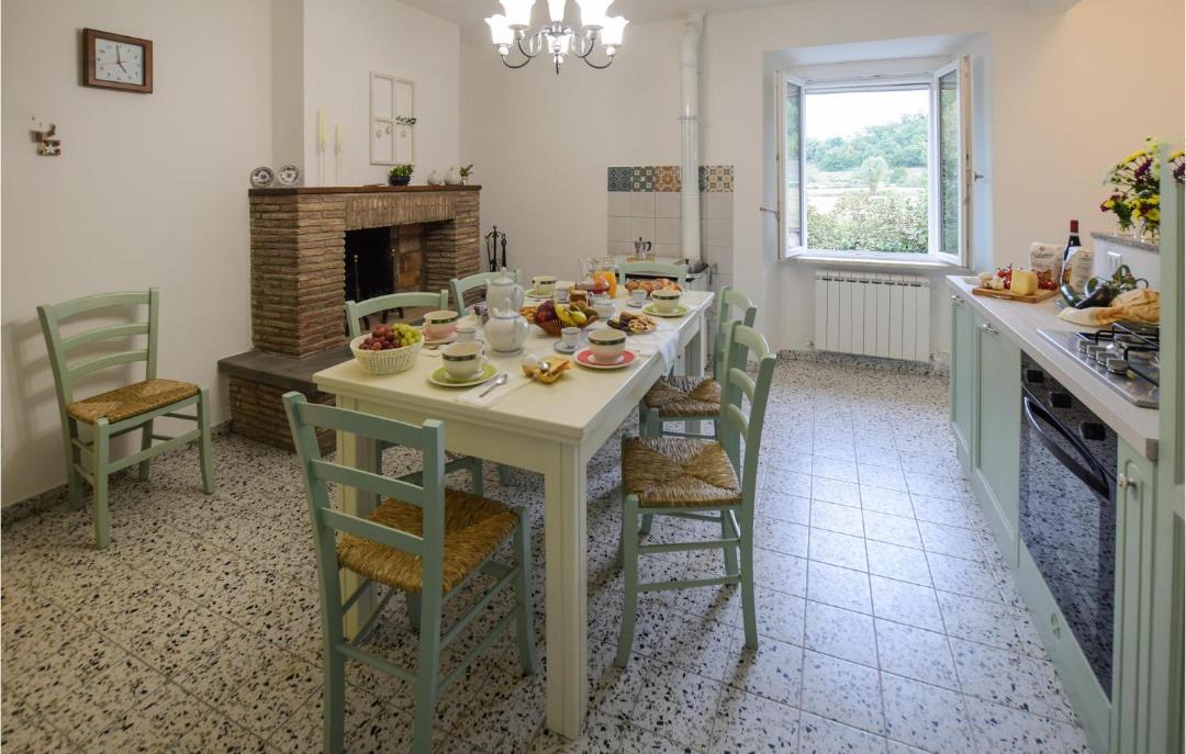 Photo of Kitchen in Montelovesco
