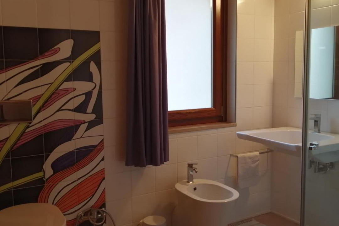 Photo of Bathroom in Genga