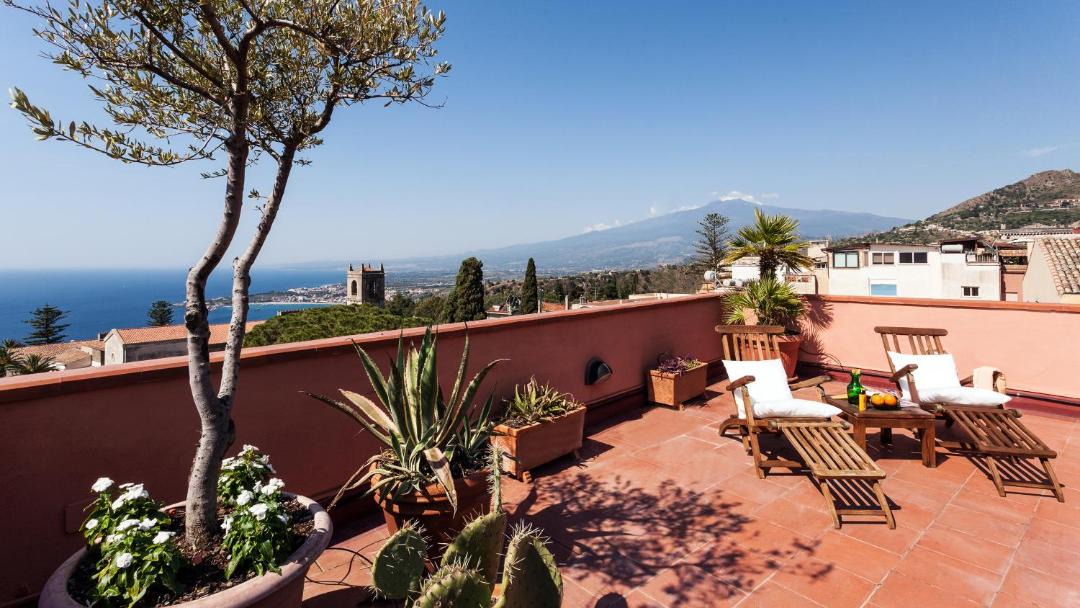 Photo of Patio Balcony in Taormina City Centre