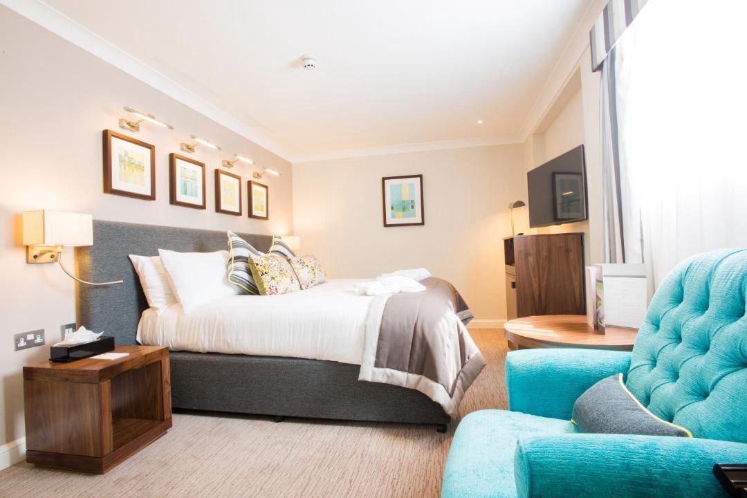 Photo of Bedroom in Sandford-on-Thames