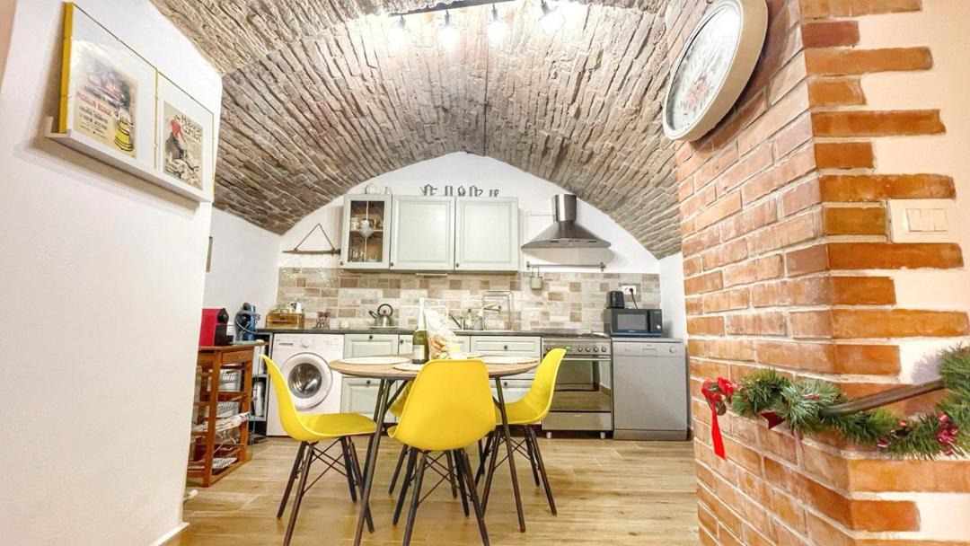 Photo of Kitchen in Montone