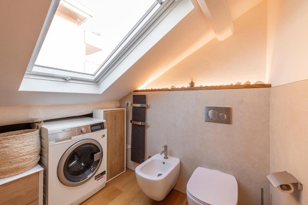 Photo of Bathroom in Magenta