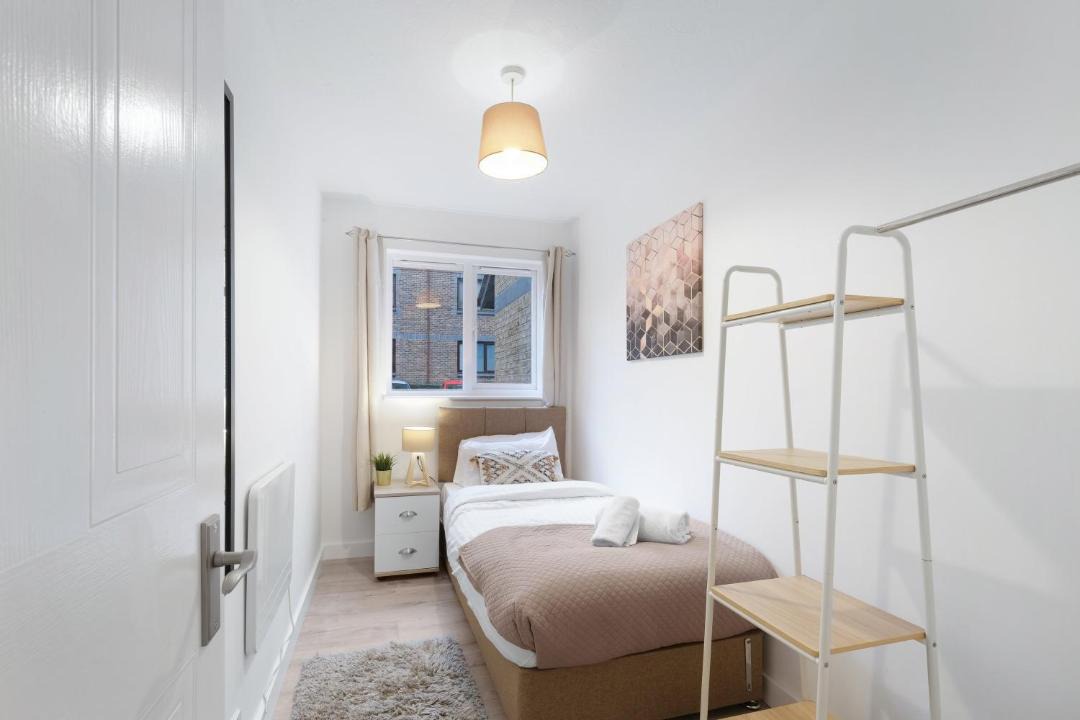 Photo of Bedroom in Island Gardens