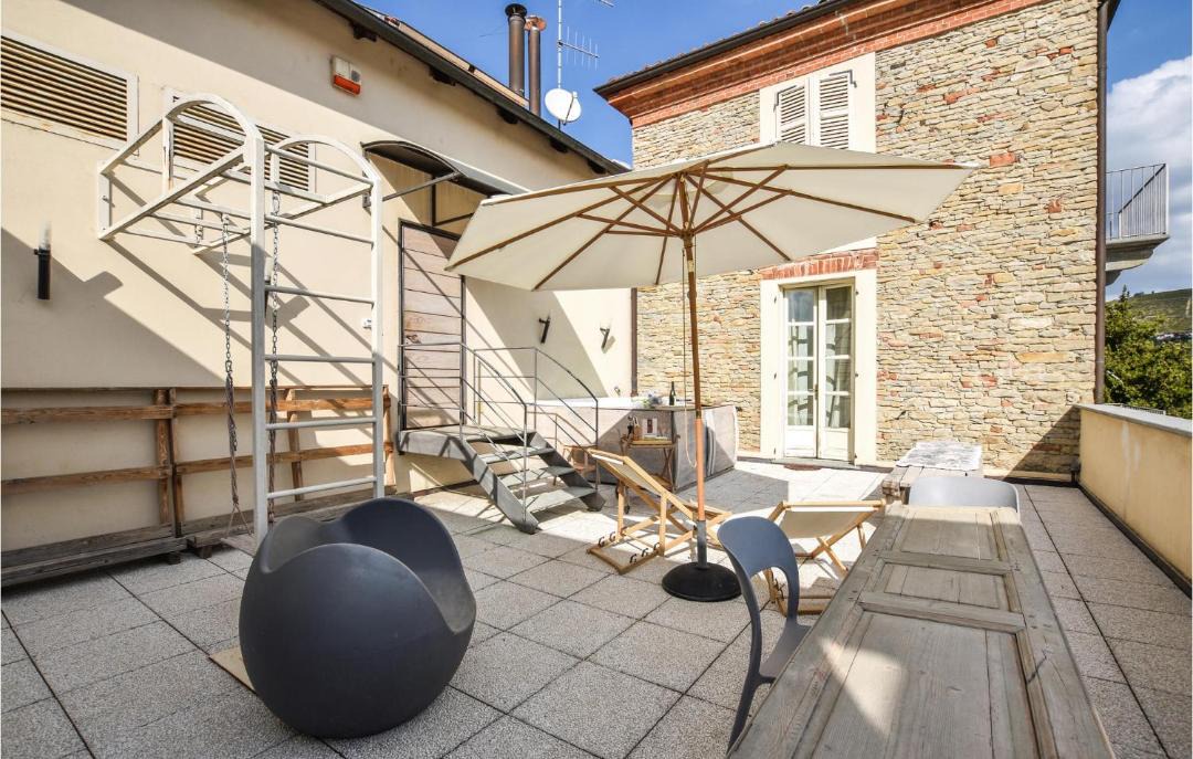 Photo of Patio Balcony in Santo Stefano Belbo