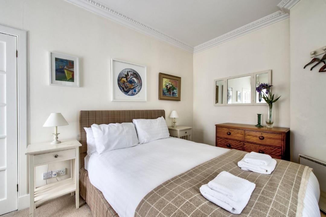 Photo of Bedroom in Newington