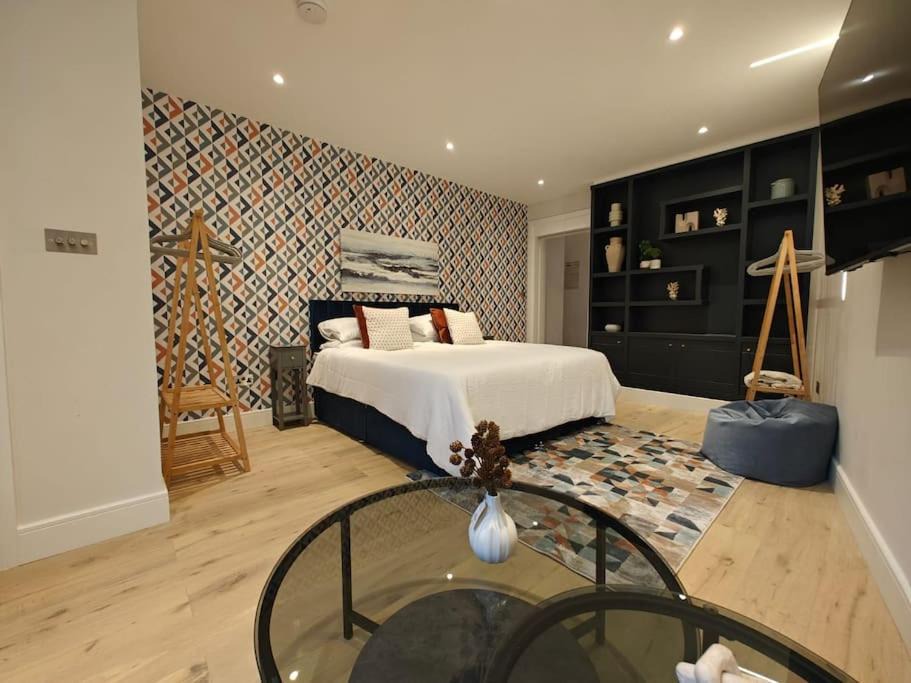 Photo of Bedroom in North Acton