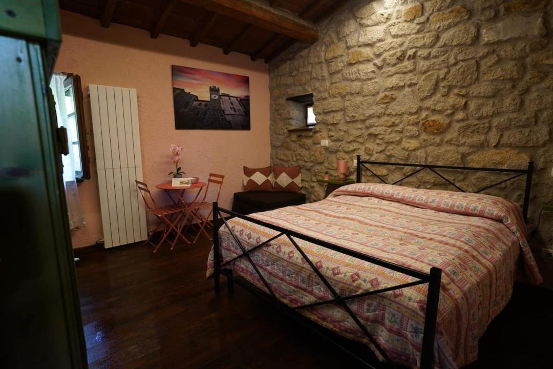 Photo of Bedroom in Santa Fiora