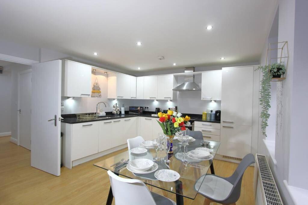 Photo of Kitchen in Reading City Centre