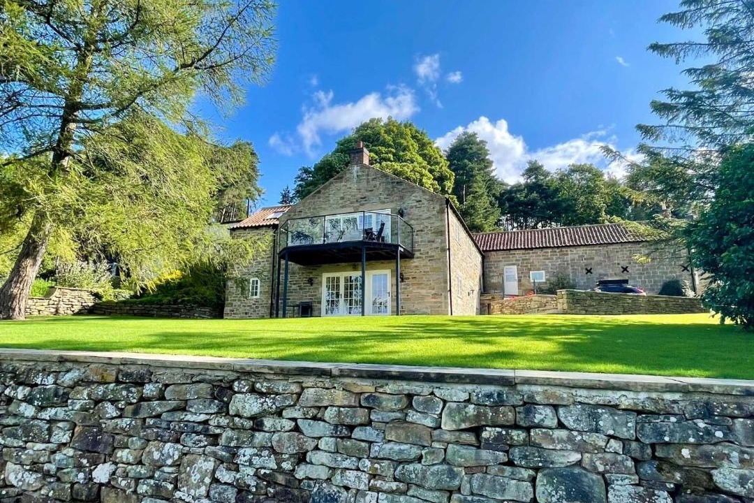 Photo of Buildings in Rosedale Abbey