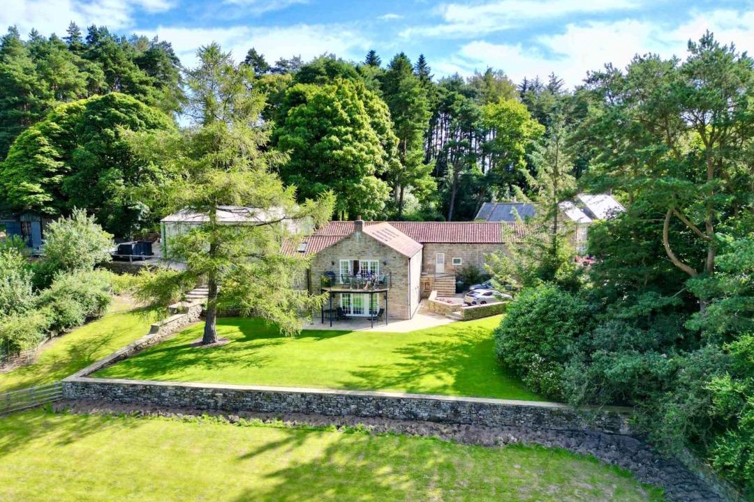 Photo of Buildings in Rosedale Abbey