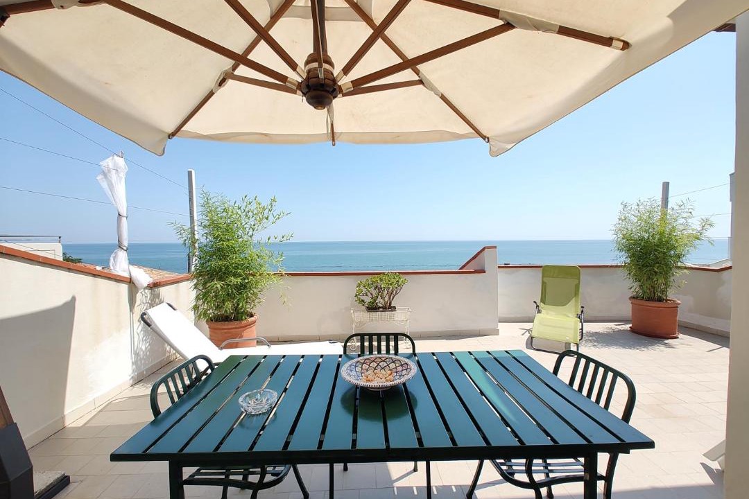 Photo of Patio Balcony in Fossacesia Marina