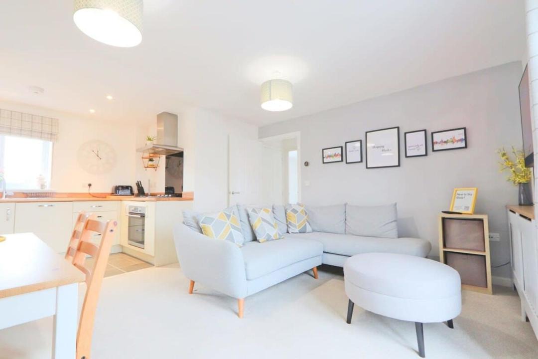Photo of Livingroom in Patchway