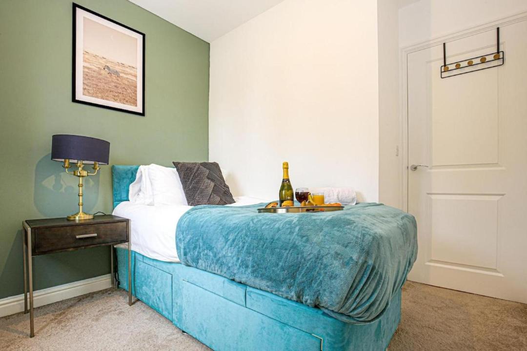 Photo of Bedroom in Deanshanger