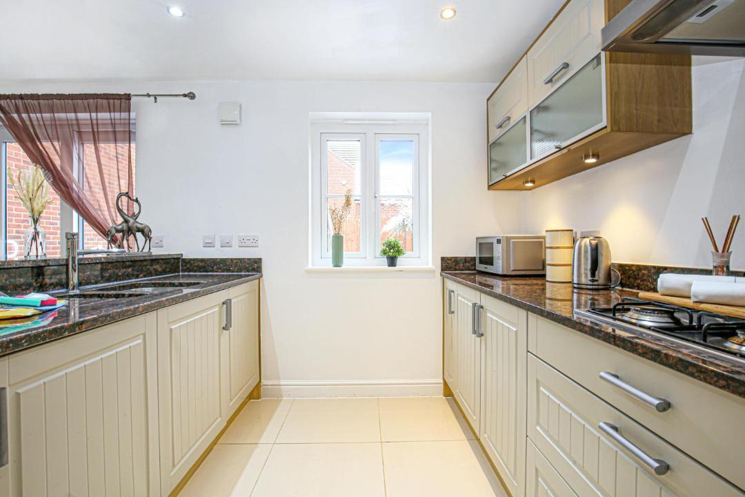 Photo of Kitchen in Deanshanger