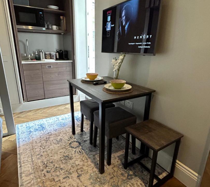 Photo of Livingroom in Chelsea Riverside