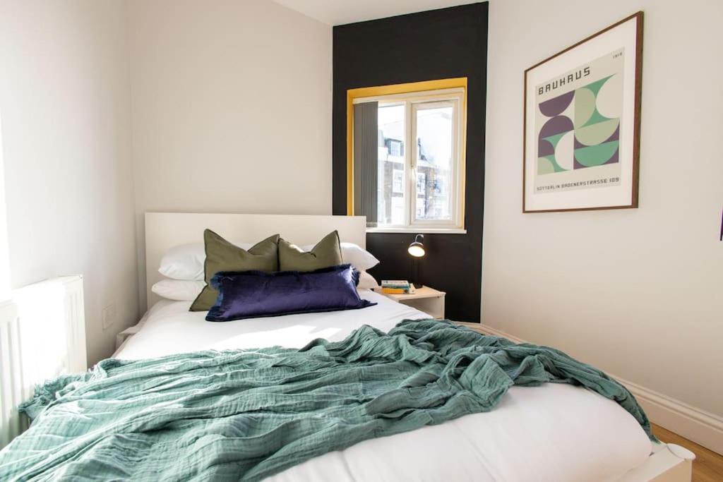 Photo of Bedroom in Belsize Park