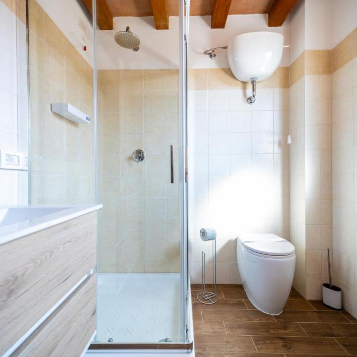 Photo of Bathroom in Saturnia