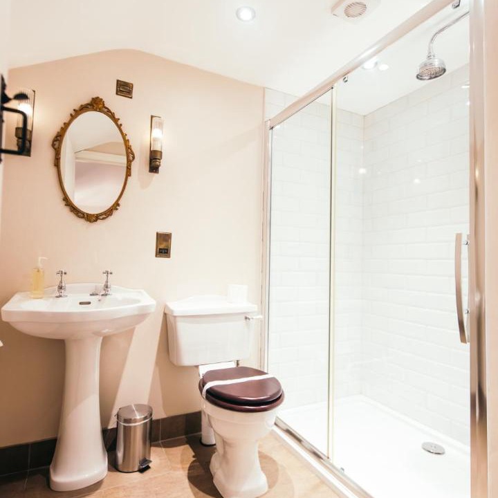 Photo of Bathroom in Bailliesmill