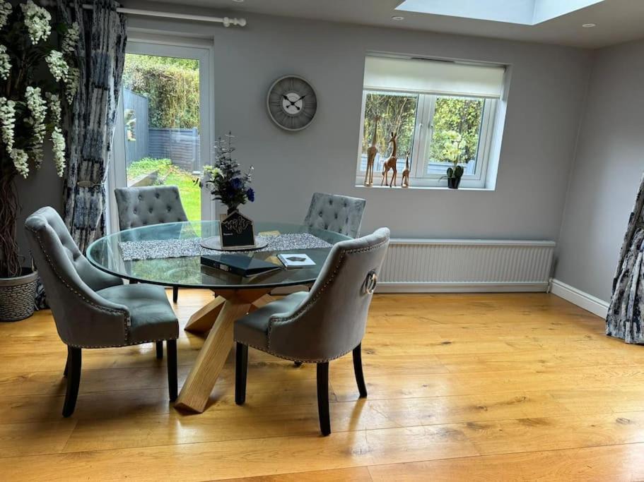 Photo of Livingroom in Crowborough