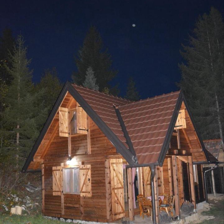Photo of Buildings in Beserovina