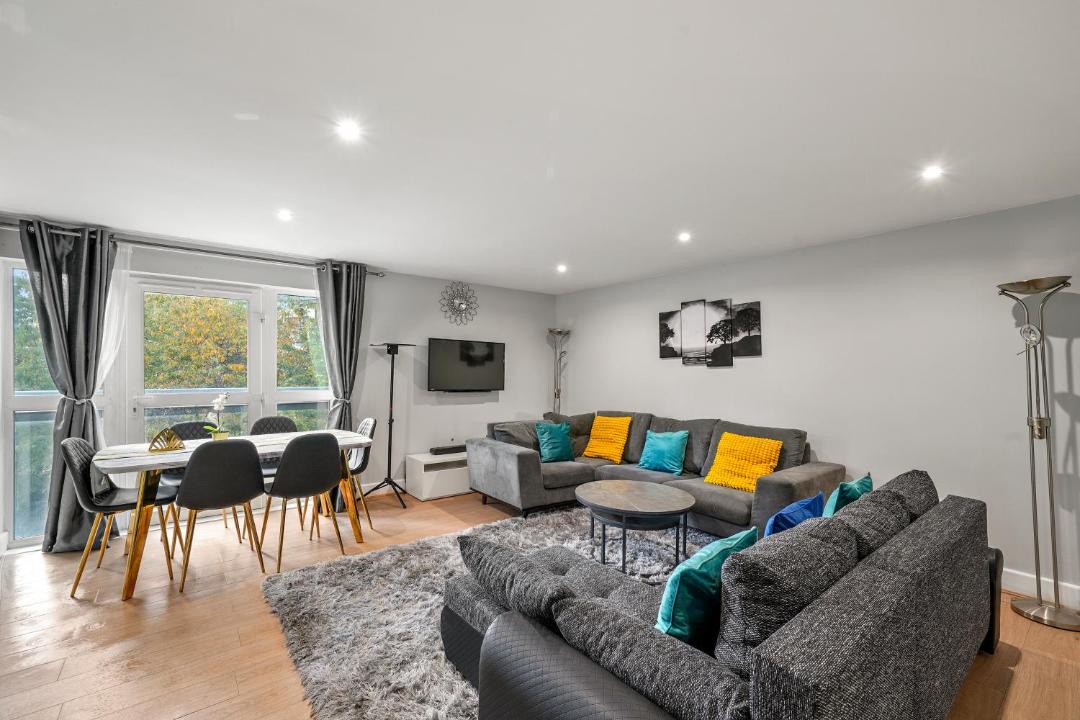 Photo of Livingroom in Island Gardens