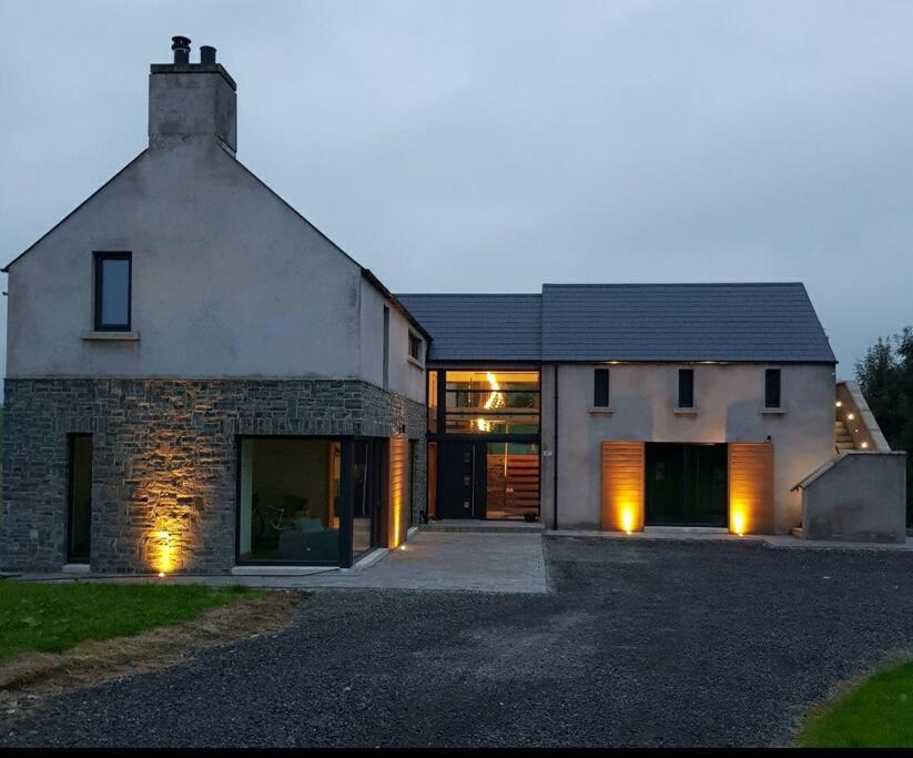 Photo of Buildings in Donagh