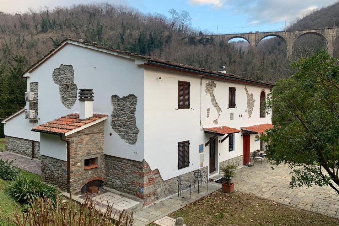 Photo of Others in Saturnana