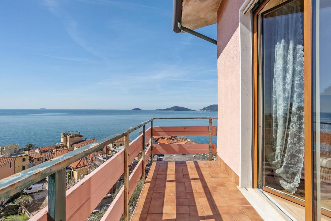 Photo of Others in Tellaro