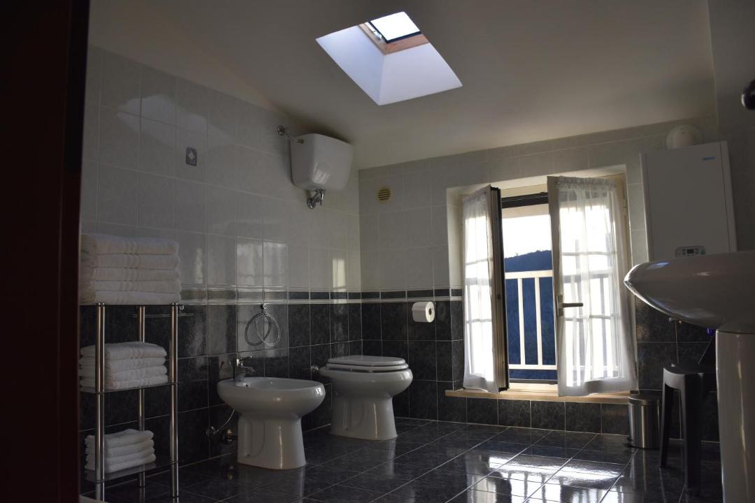 Photo of Bathroom in Scheggia e Pascelupo