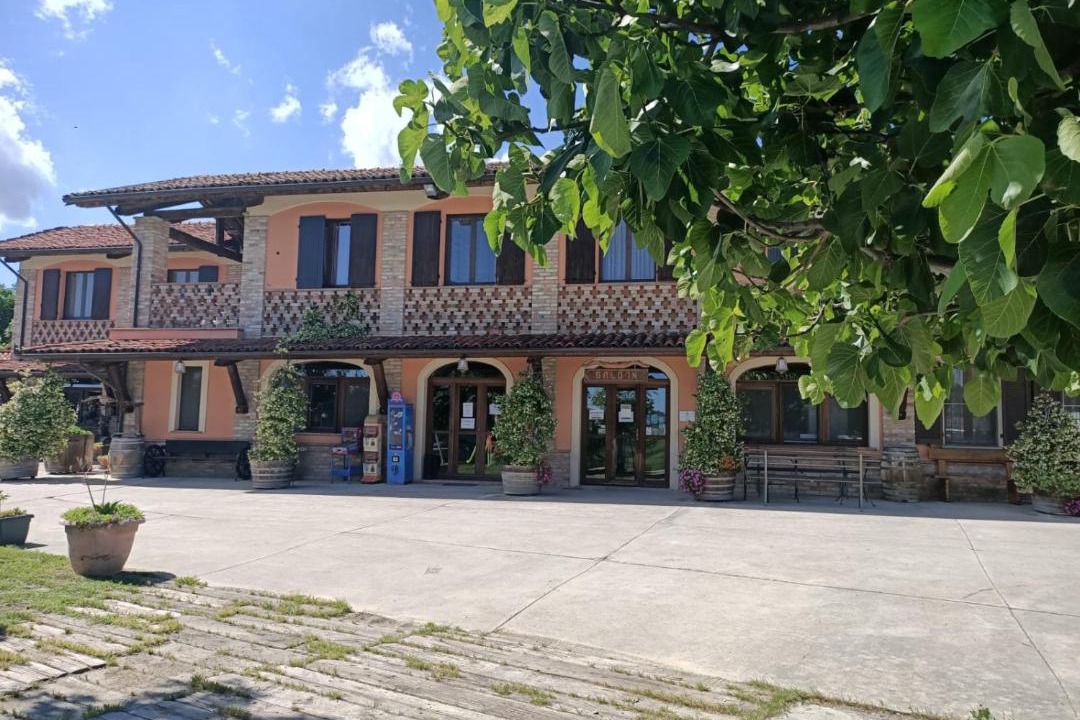 Photo of Buildings in Canelli