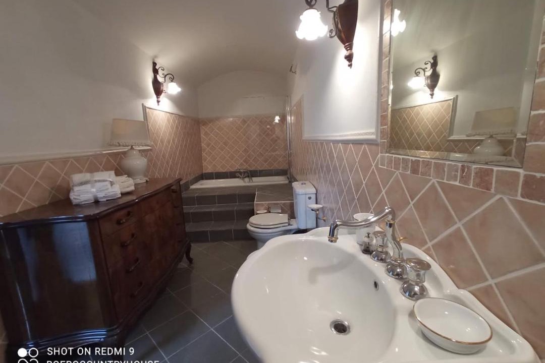 Photo of Bathroom in Canale