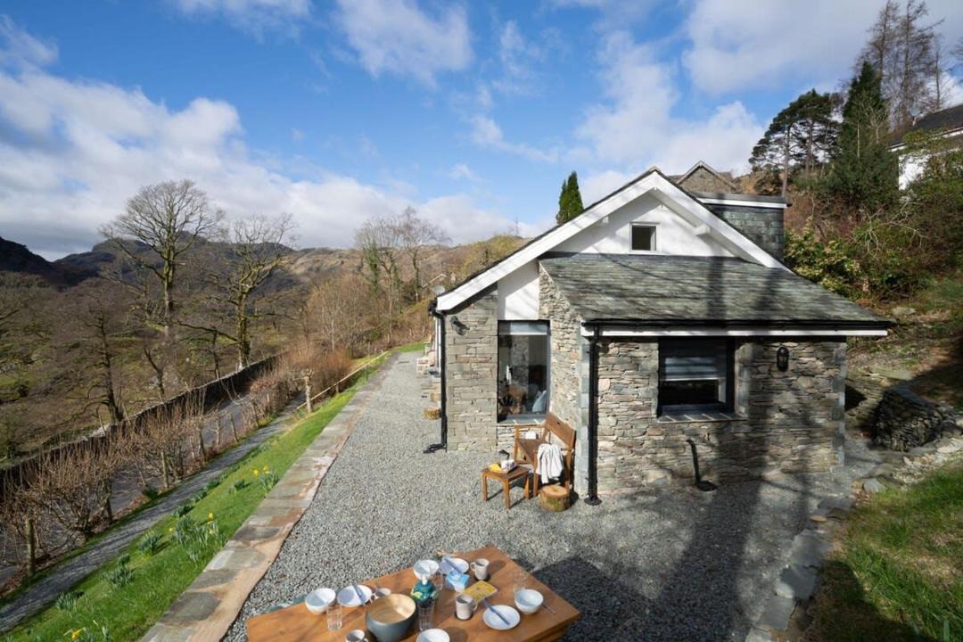 Photo of Buildings in Chapel Stile