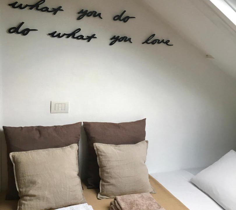 Photo of Bedroom in Magenta